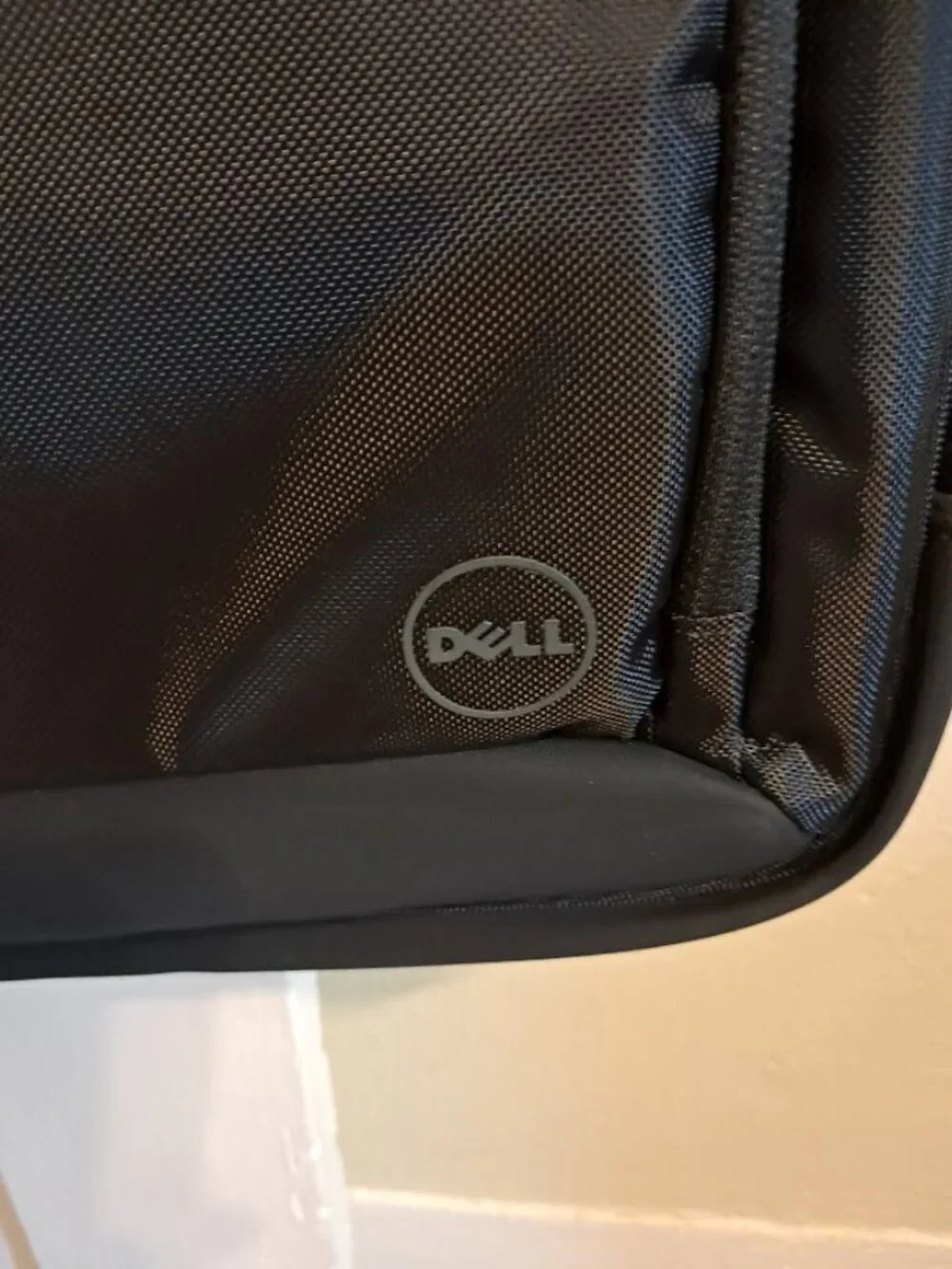 NEW-Dell laptop bag with removable shoulder strap